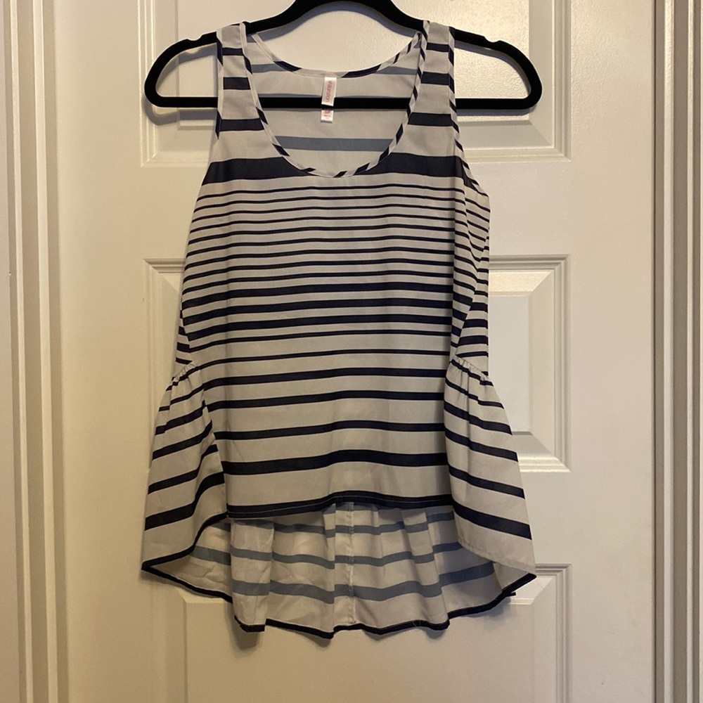 Xhiliration tripped high low tank top